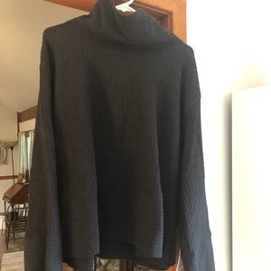 Brand New Lululemon Retreat Yourself Pullover - Black